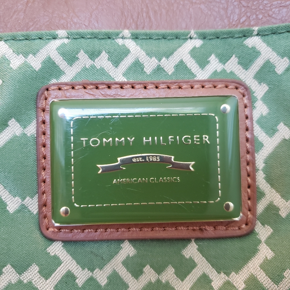 Tommy Hilfiger Purse - Picture 3 of 13